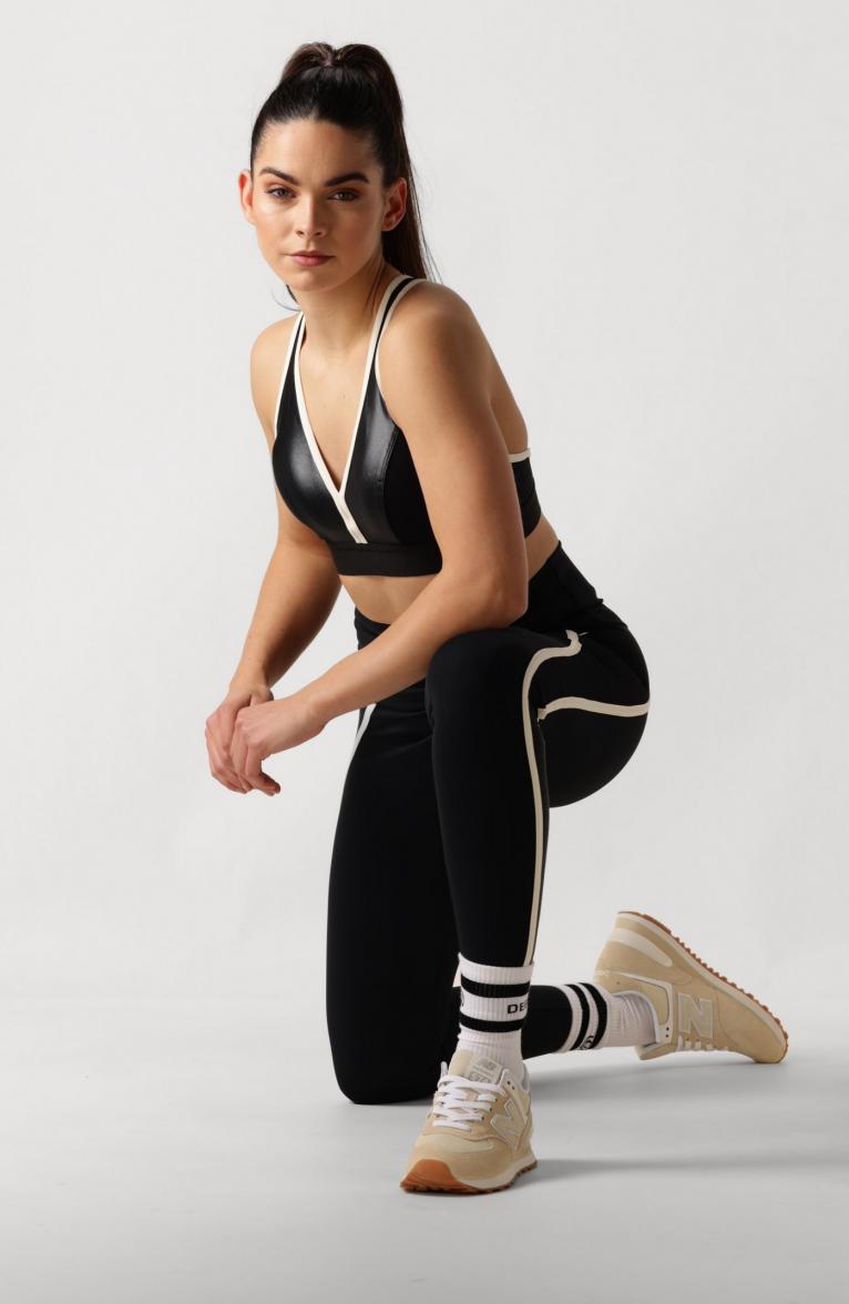 model-Zohra.-3684